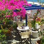 招待所 佩拉吉亚海滩一室公寓酒店 4*