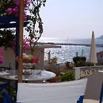 佩拉吉亚海滩一室公寓酒店 招待所 4*